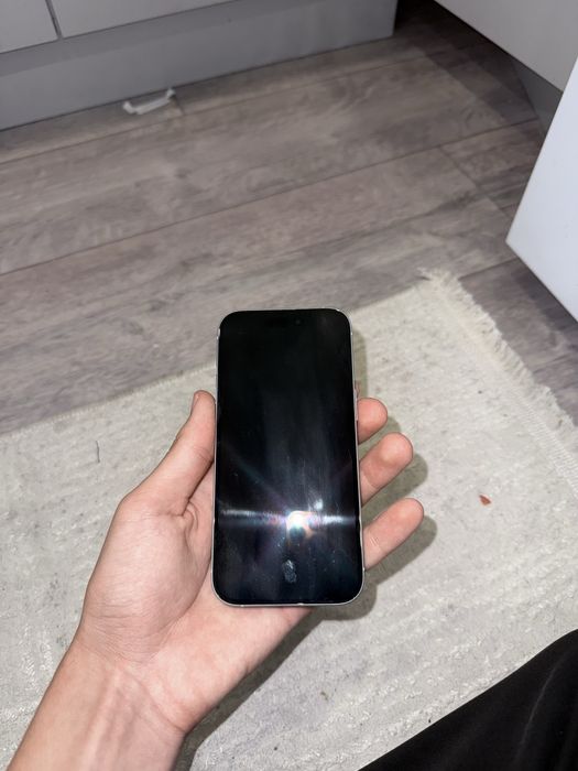 Apple 15 128гб (87 емкость)