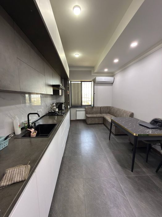 Продается 4-комнатная квартира, ЖК Темур Малик, ориентир Экобазар