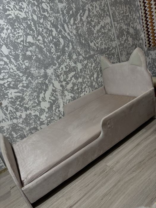 Продам детскую кроватку