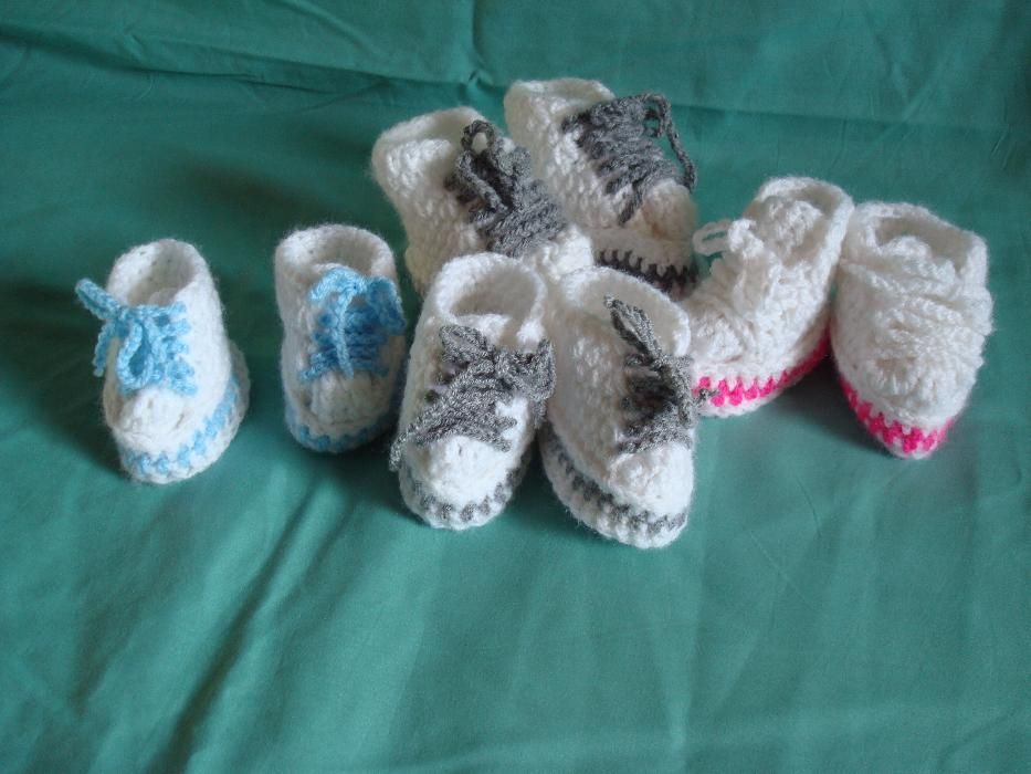 Бебешки Нови и ръчно плетени дрешки