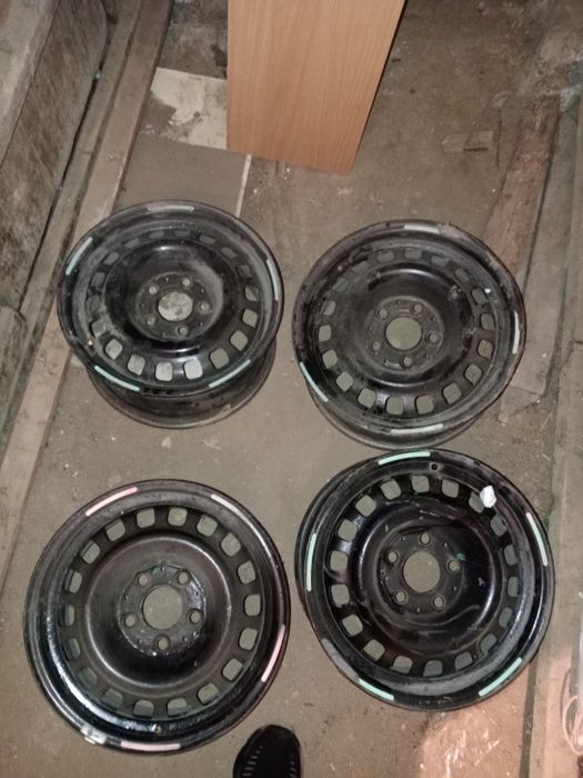 Диски штампы р15 на Мерс