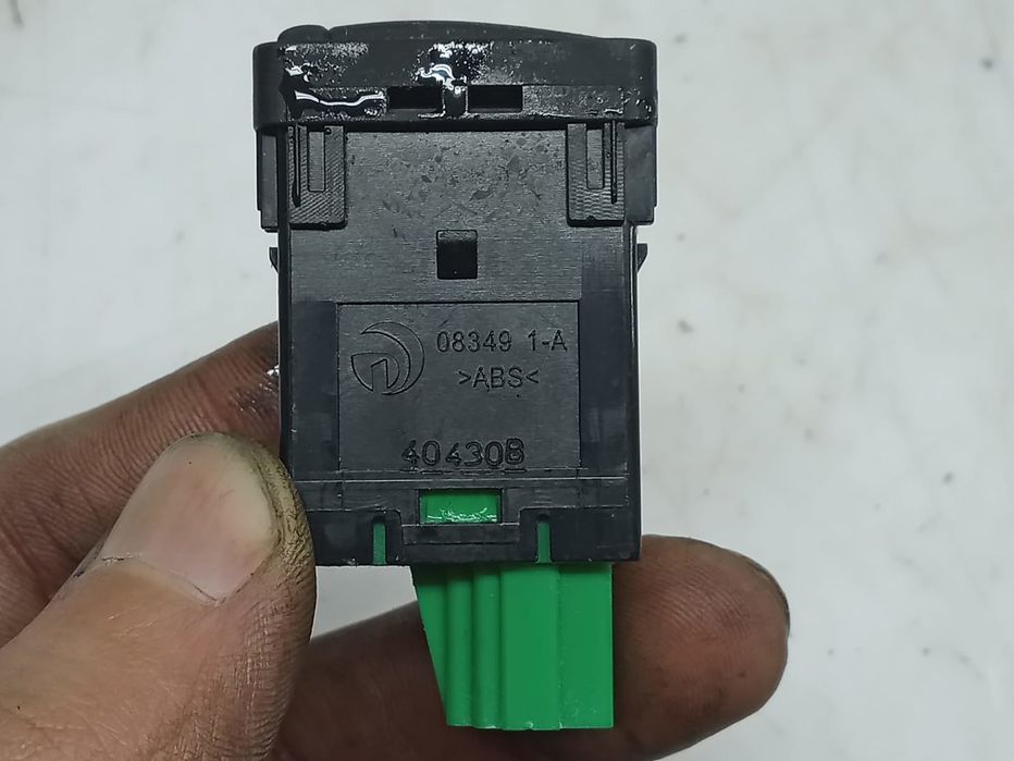 Buton 083491 Nissan Juke YF15 (2010 - 2014)