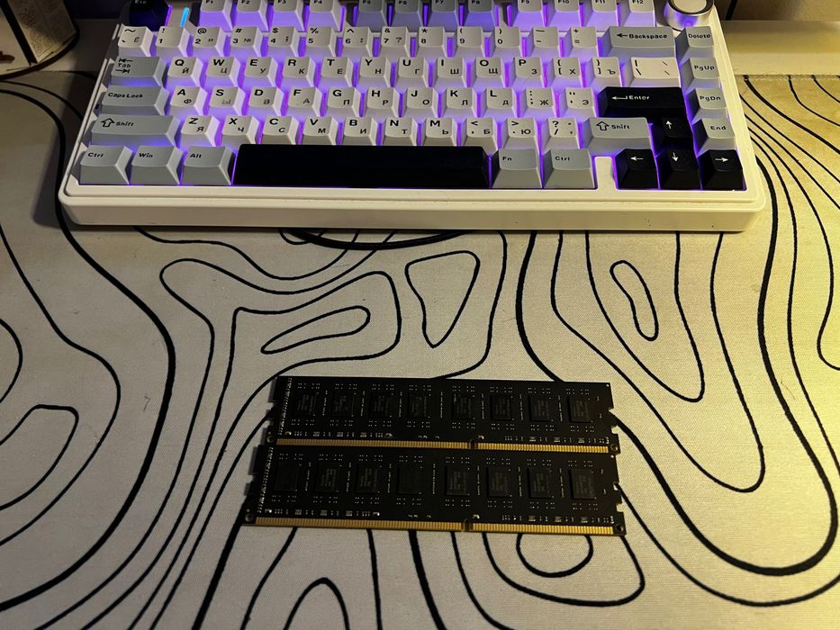 ОЗУ 2 плашки по 4GB