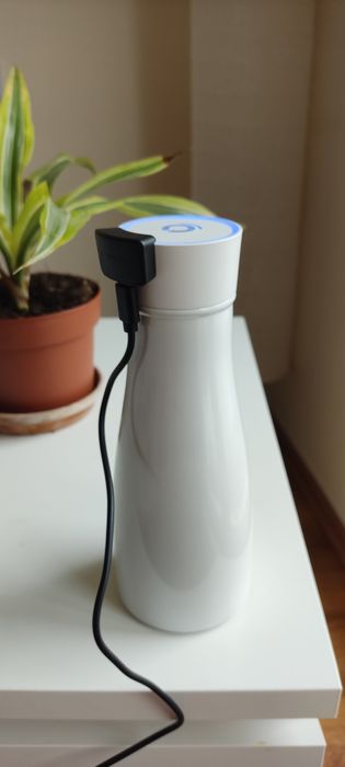 Смарт бутилка - "noerden LIZ" убиваща 99.9% от бактериите и вирусите.