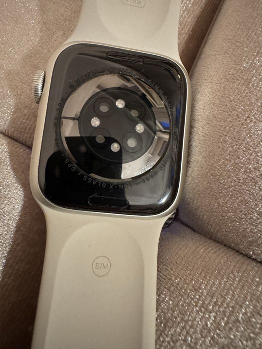 Нов Apple Watch 8 Starlight Cellular