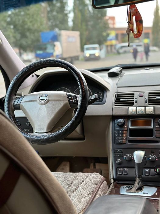 Продам Volvo xc90 2.9 T6 AWD 2004 год.