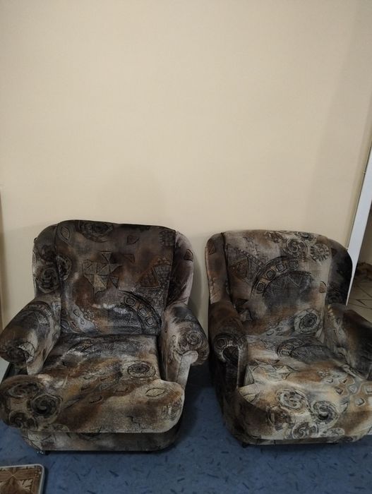 2 кресла продаются
