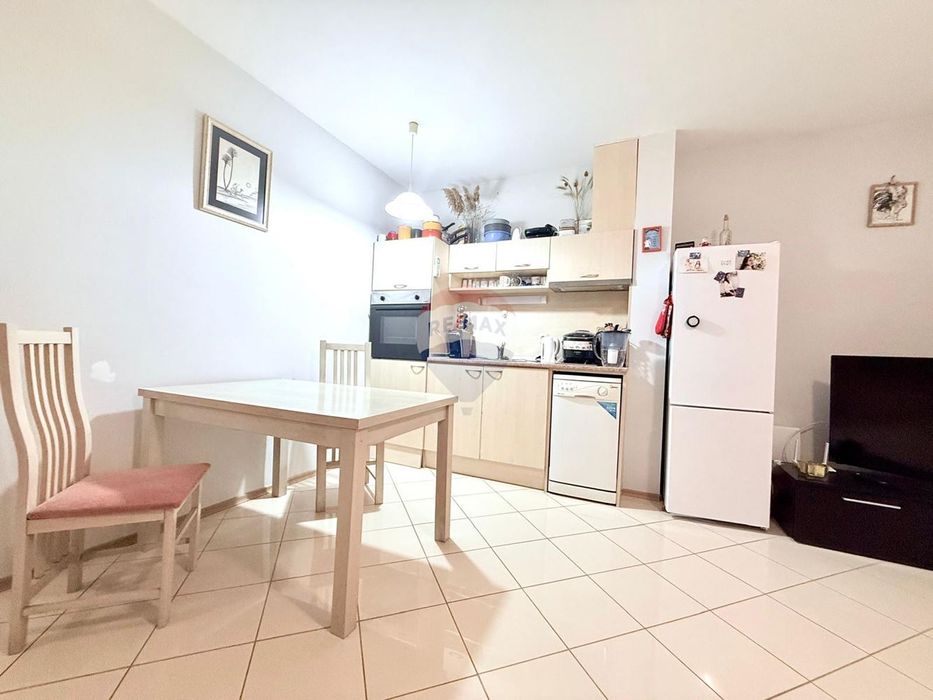 Продава се Двустаен апартамент в с. Рогачево, Област Добрич - 51 кв.м за 981 €/кв.м - Снимка #2