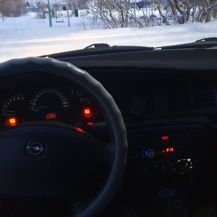 Продам опель вектра б. Возможен обмен
