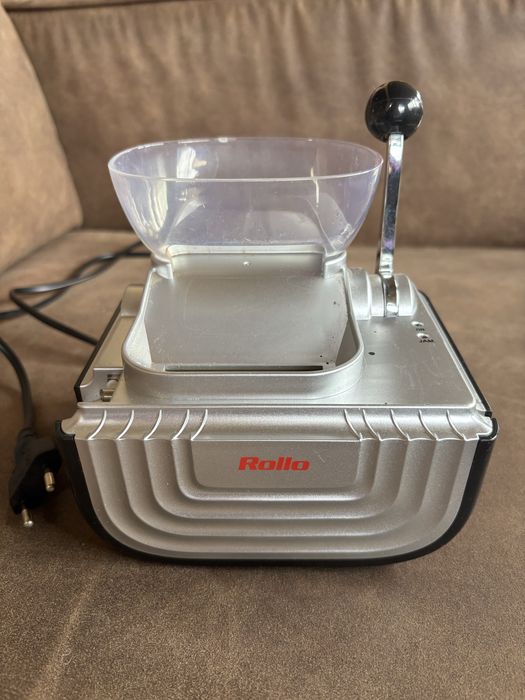 Машина за лесносвиване на цигари с кабел