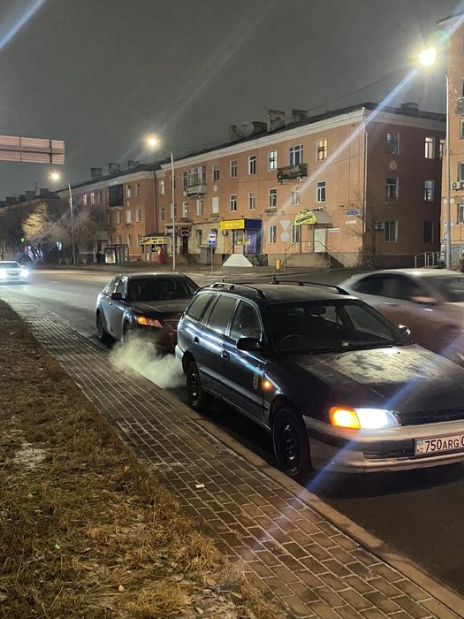 Продам тойота калдина 95год 2об