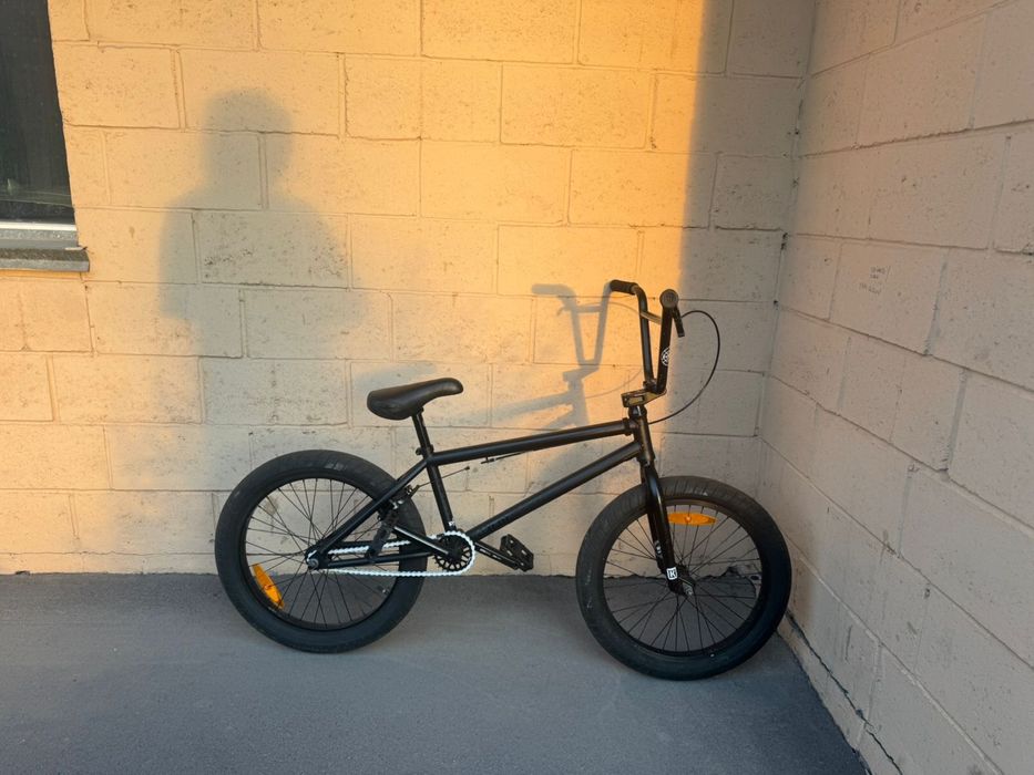 Продам KINK БМХ новый