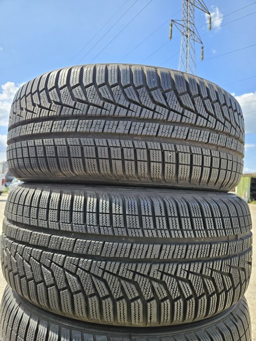 Vând 4 anvelope iarna 225/50/17 225/50r17 HANKOOK