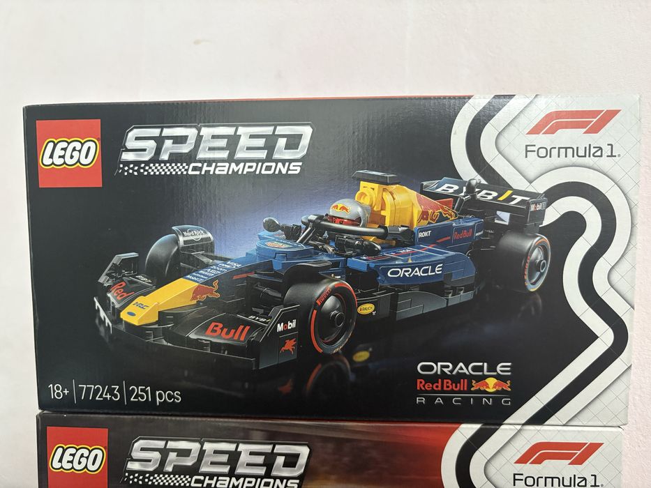 Лего болид Формула 1 Red Bull RB20