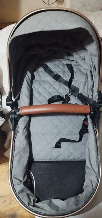 Продаю коляску комплект