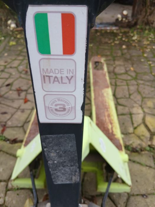 Transpaleta / Liza manuala hidraulica 2500 kg