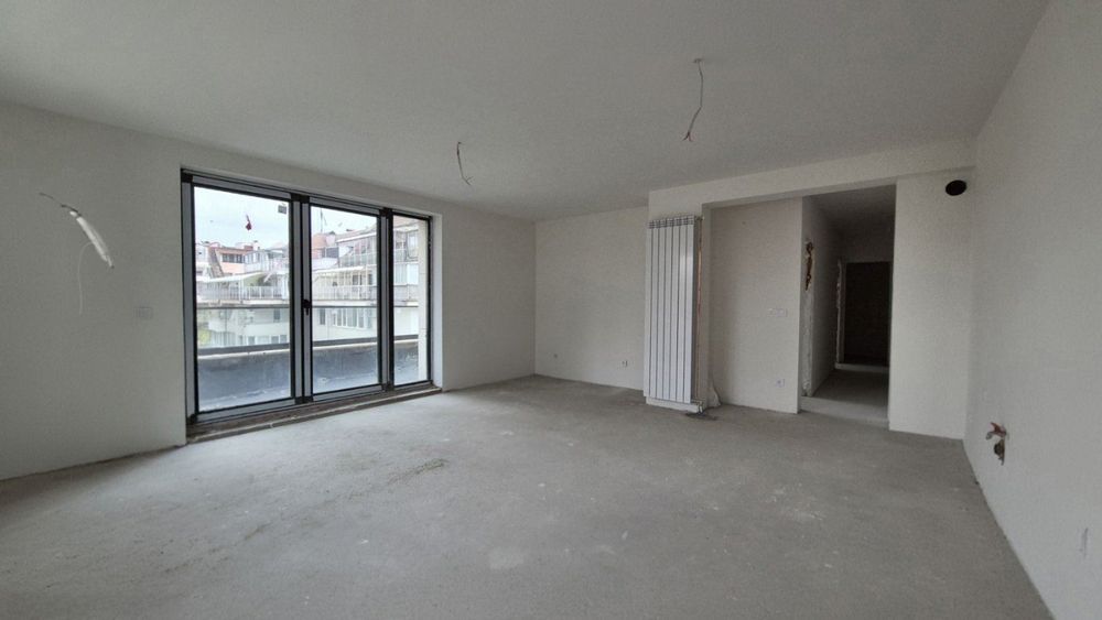 Тристаен апартамент в ж.к. "Лозенец"! До Южен парк!