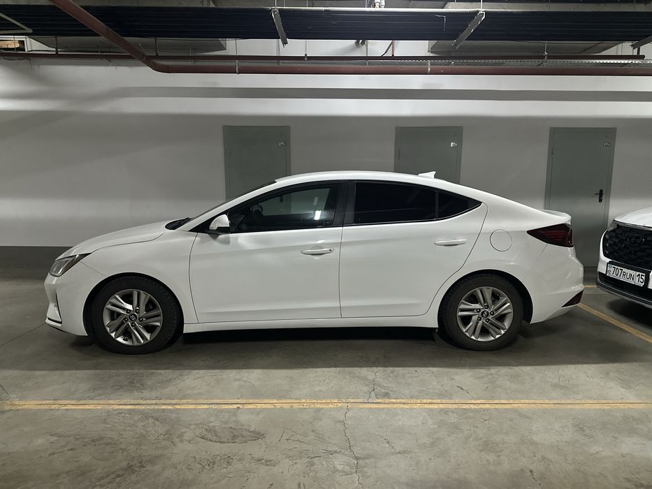 Hyundai elantra AD 2020