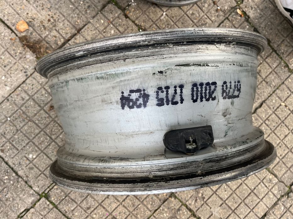 Продавам джанти 17-ки