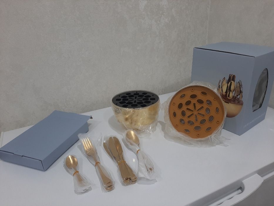 Продаю набор ложки + вилки + ножей