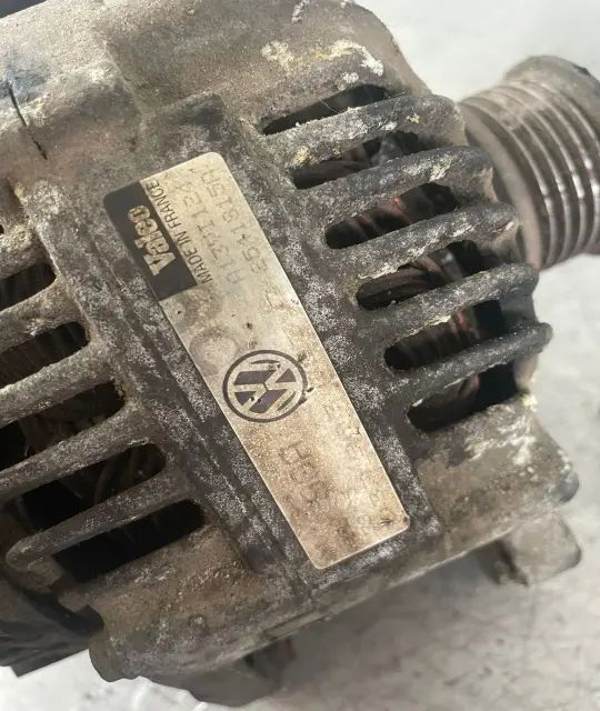 Alternator A13VI 124 Volkswagen VW Golf 1995 1.6 MT (100 hp)