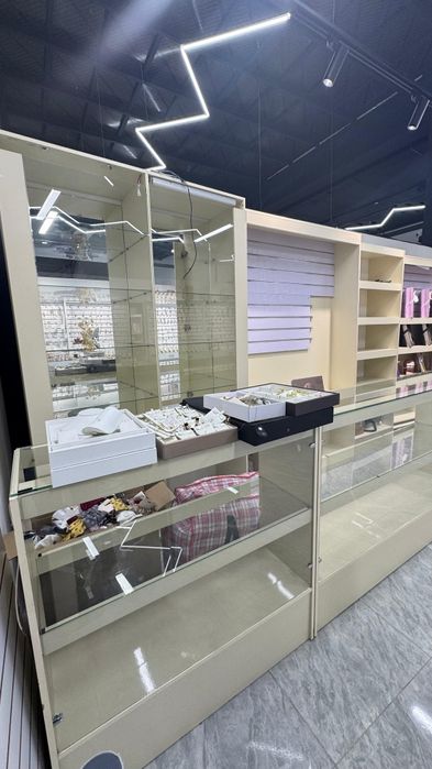 Мебель для магазина б/ у 170 000 т