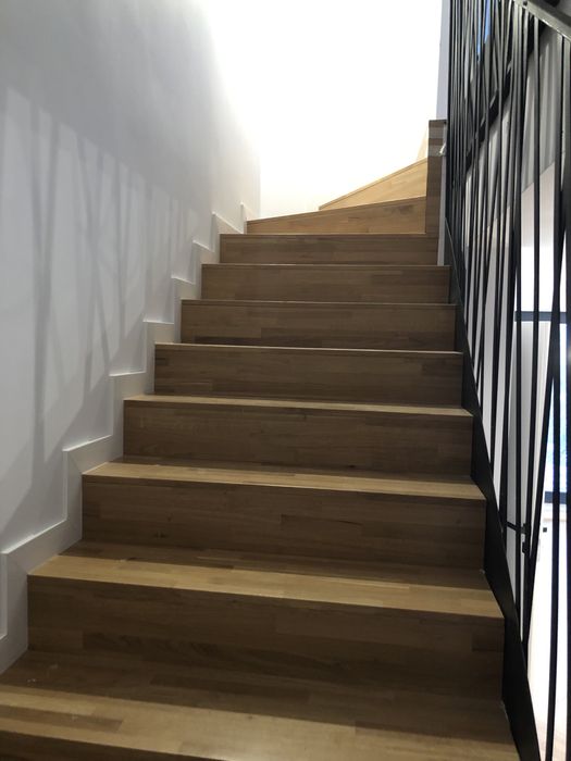 Montam reconditionam parchet lemn masiv stratificat si trepte