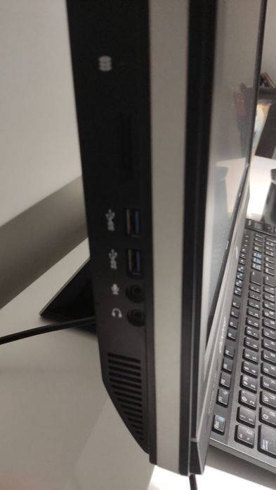 Продам моноблок НР 21,5 - i3-3220 4Gb 500Gb Intel HD Graphics 2500