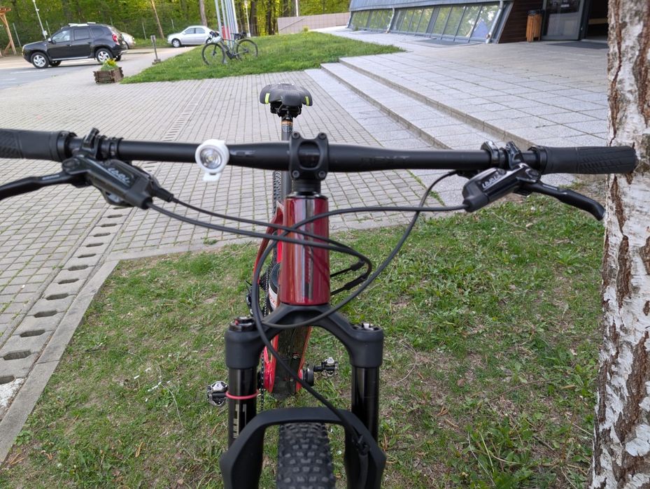 Vând bicicleta MTB Rockrider XC 900 carbon