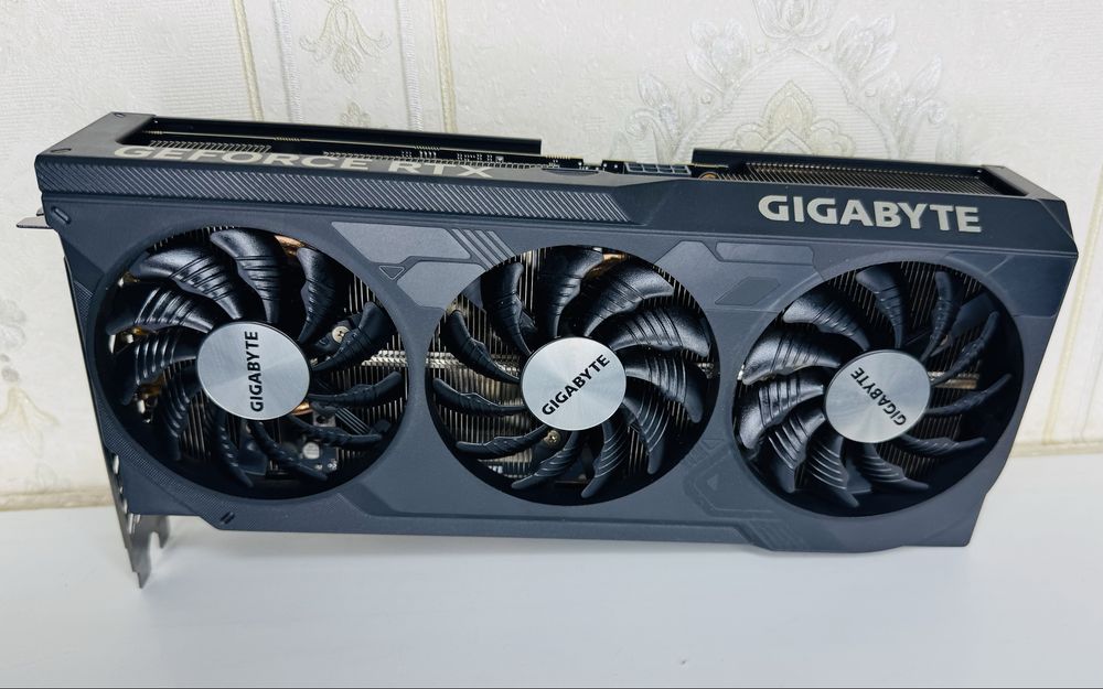 Gigabyte GeForce RTX 4070 Windforce OC