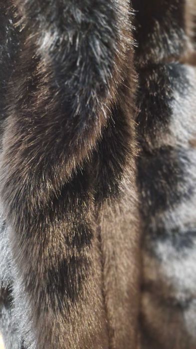 изкуствено черно палто