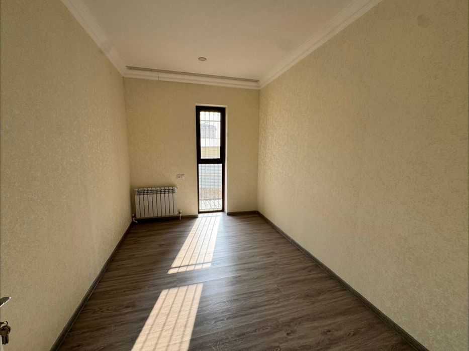 Продаю новый коттедж 125 тыс у.е  по ул.Циалковского., Новый..!