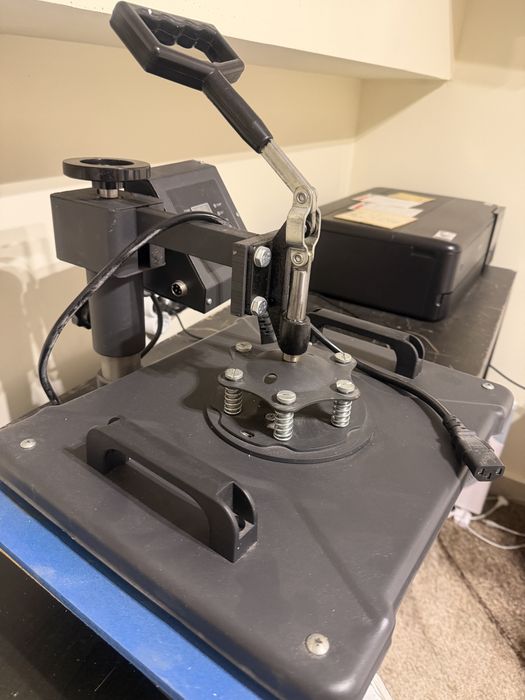 2 бр Термопреси.