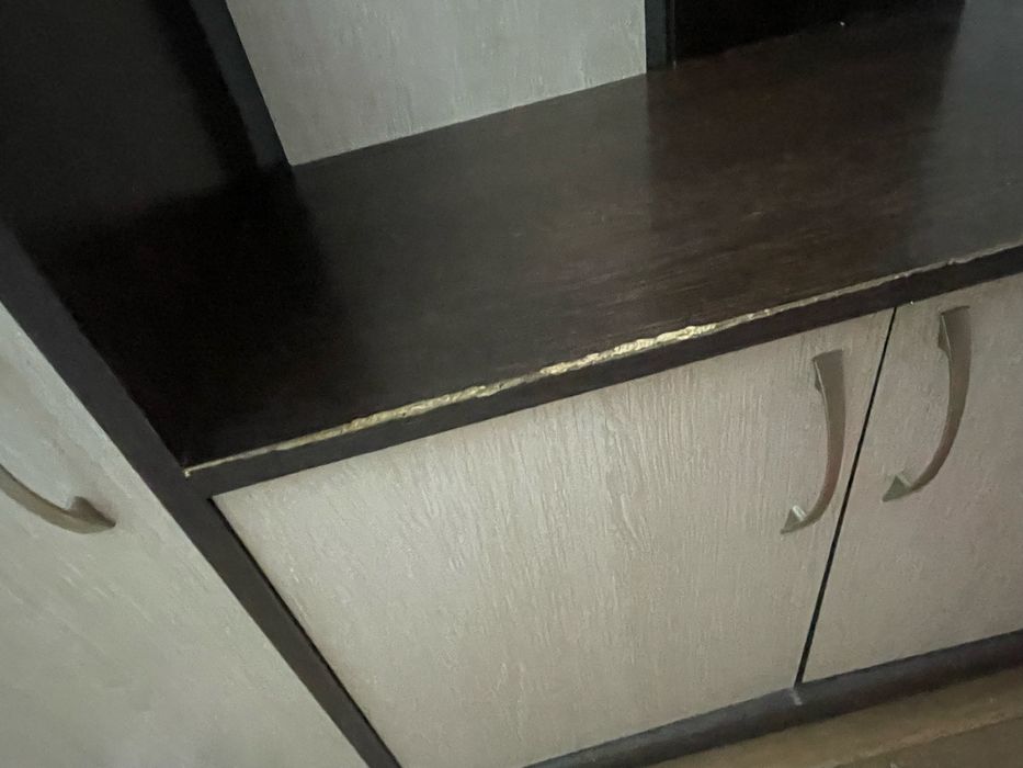 Продам прихожую в коридор