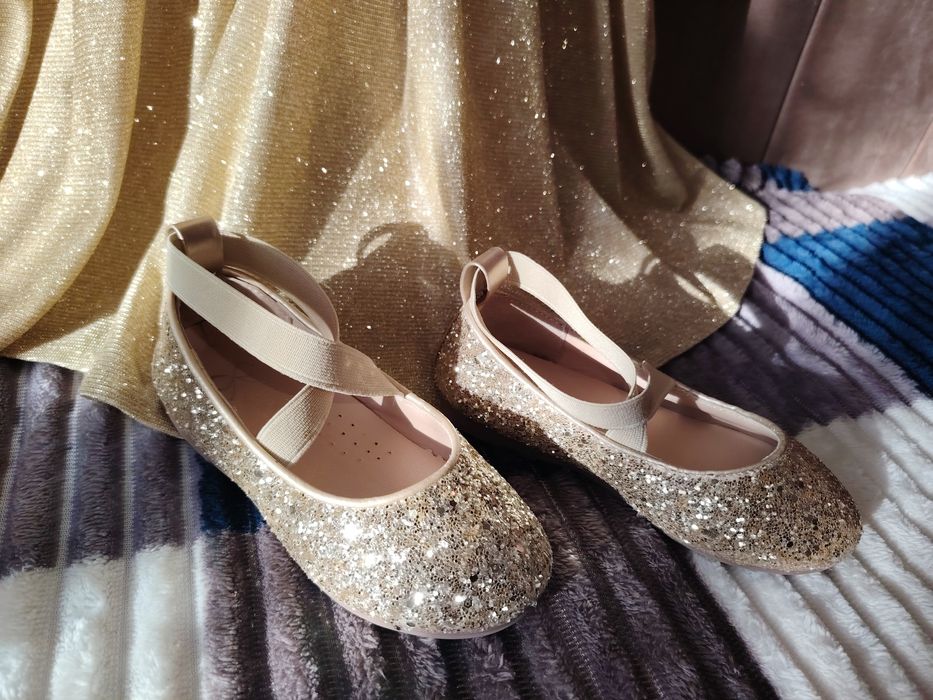 Продам наряд для принцессы