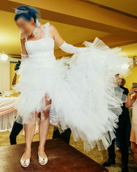 Rochie mireasa alba
