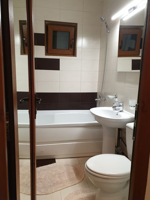 Proprietar, închiriez ap 2 cam Casa Sindicatelor/ Podu Ros