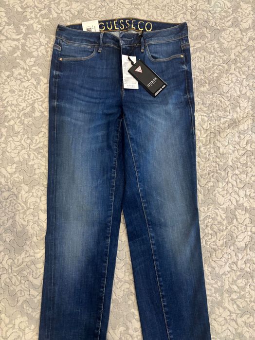 Дамски дънки маркови guess