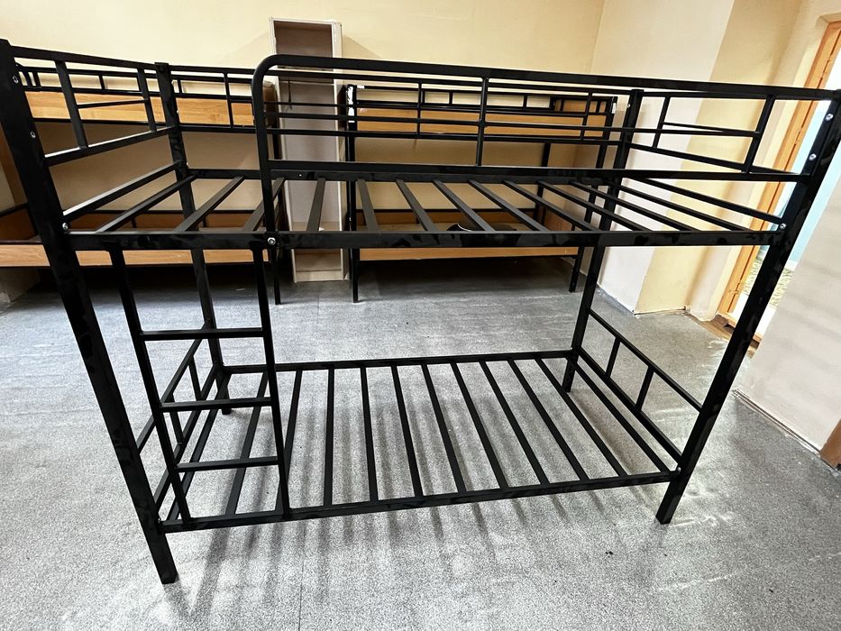 Продаю двухяростный кровать