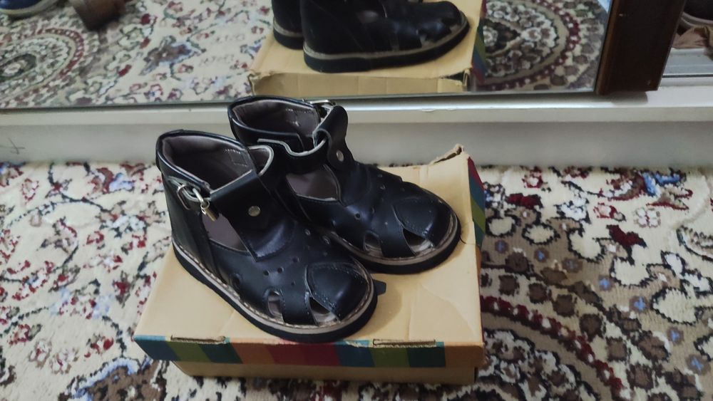 Продаются ортопедические босоножки