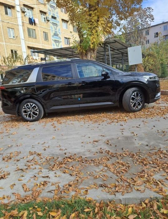 Продаётся Kia Carnival