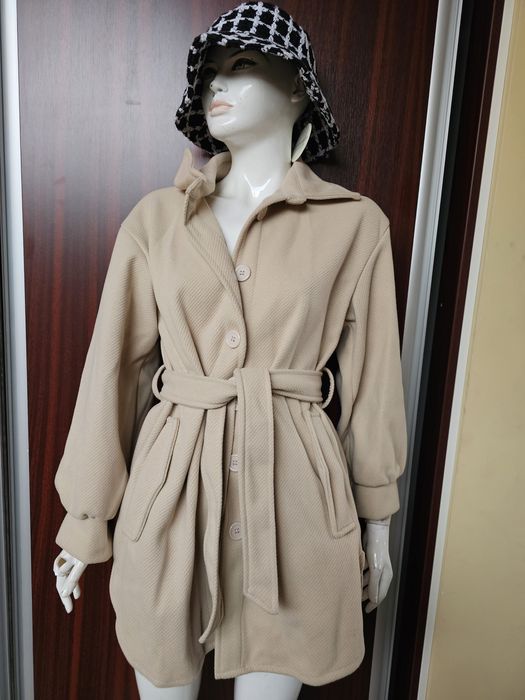 Geaca de femei cu eticheta