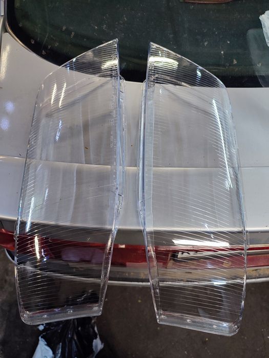 Продам стёкла фар