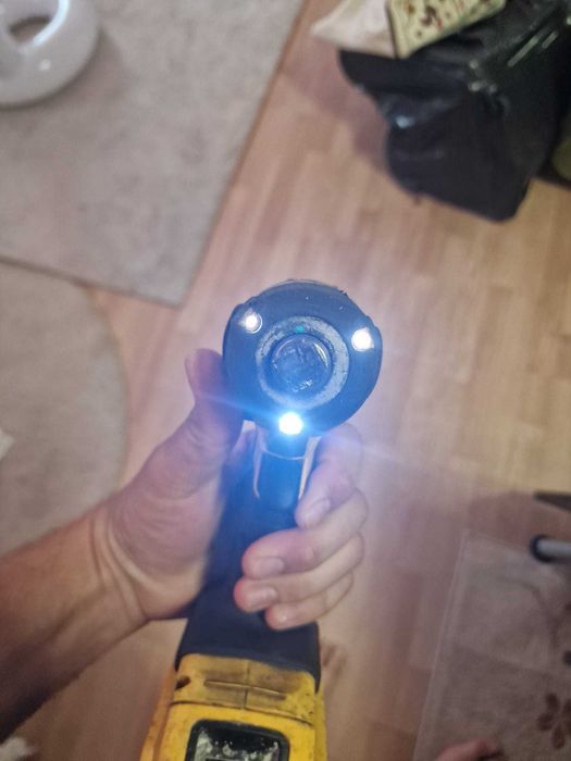 Filetanta impact 1/2 DEWALT DCF880 functionala! acumulat 5ah cap spart
