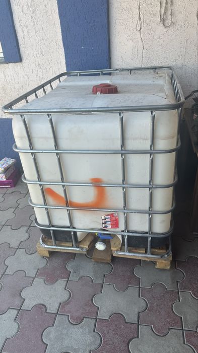 Бочки еврокуб 1000 литер