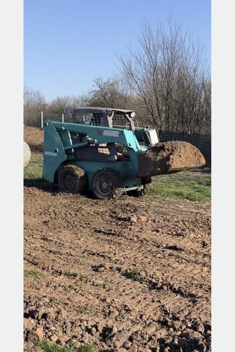 Execut lucrari cu bobcat