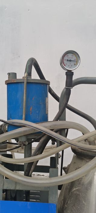 Доильная установка Зорька