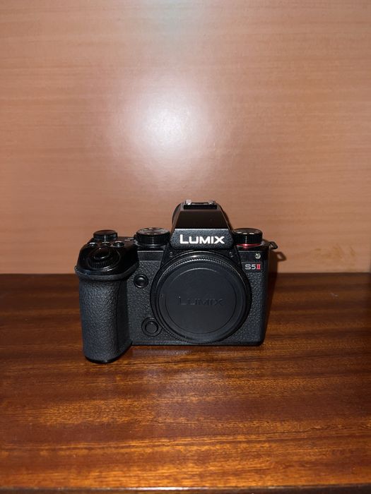 Продавам lumix s5ii