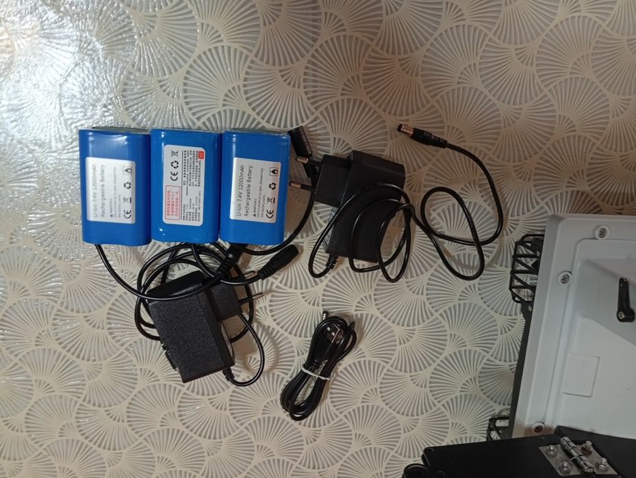 Лодка за захранка D19