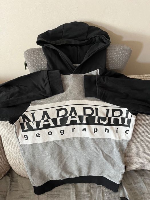 Napapijri долница и горница 12 години, 152 см
